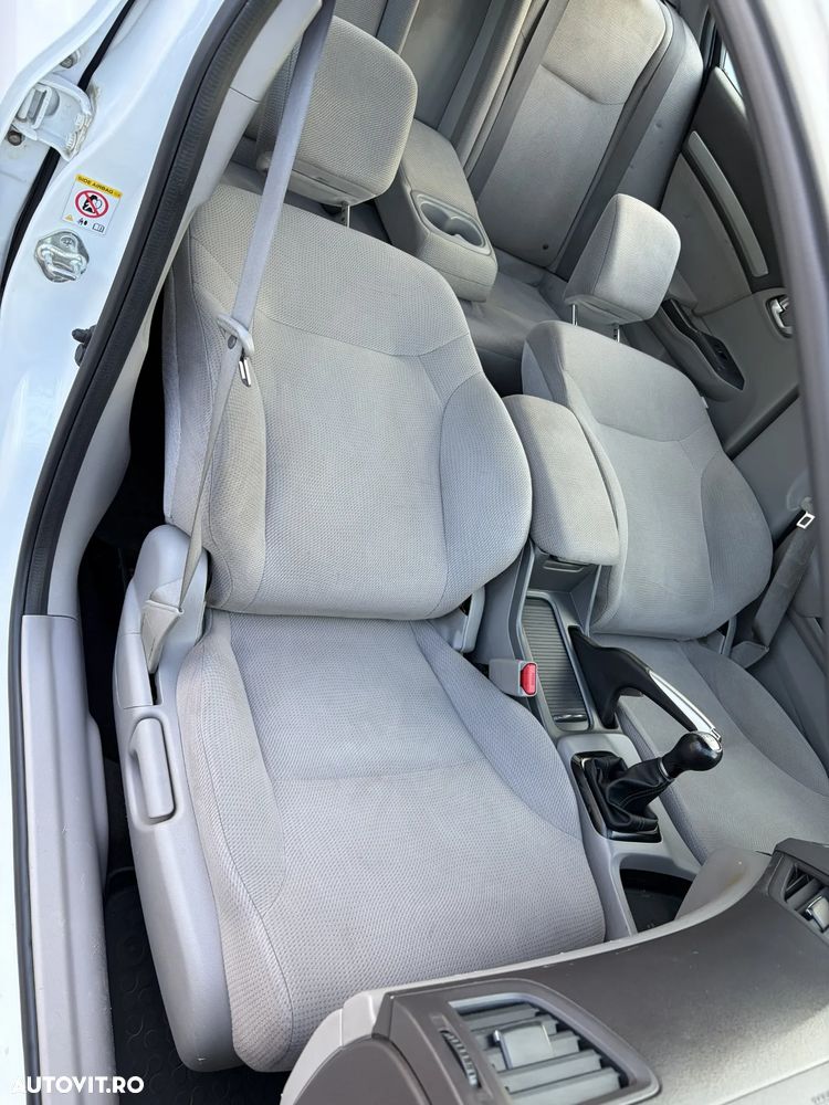 Honda Civic 1.8 LS - 7