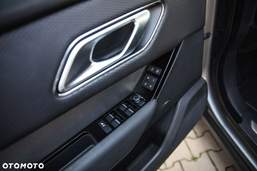 Land Rover Range Rover Velar - 16