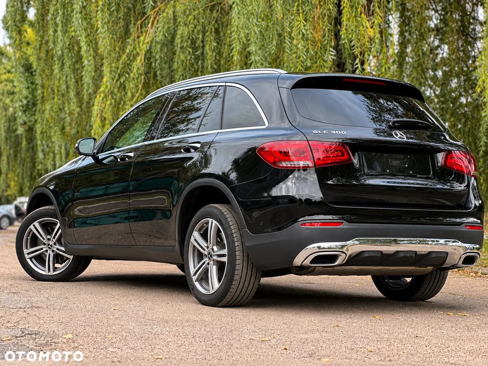 Mercedes-Benz GLC - 9