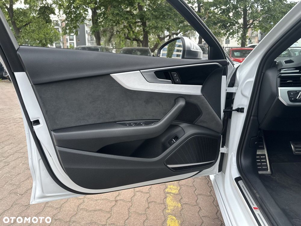 Audi A4 Avant 35 TDI mHEV S Line S tronic - 11