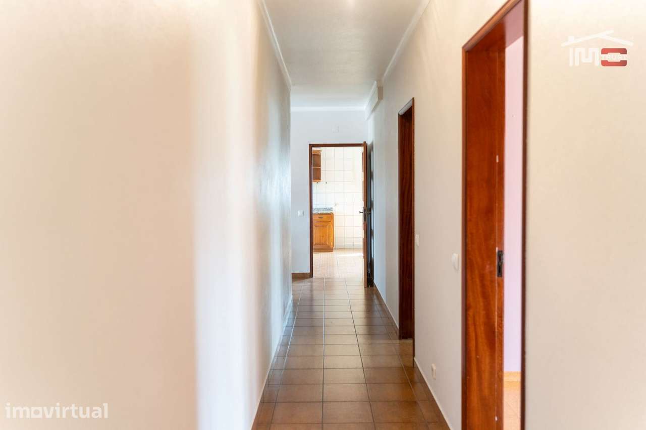 APARTAMENTO T3 EM EXCELENTE ESTADO 1º ANDAR EM MAXIEIRA FÁTIMA - Grande imagem: 4/21