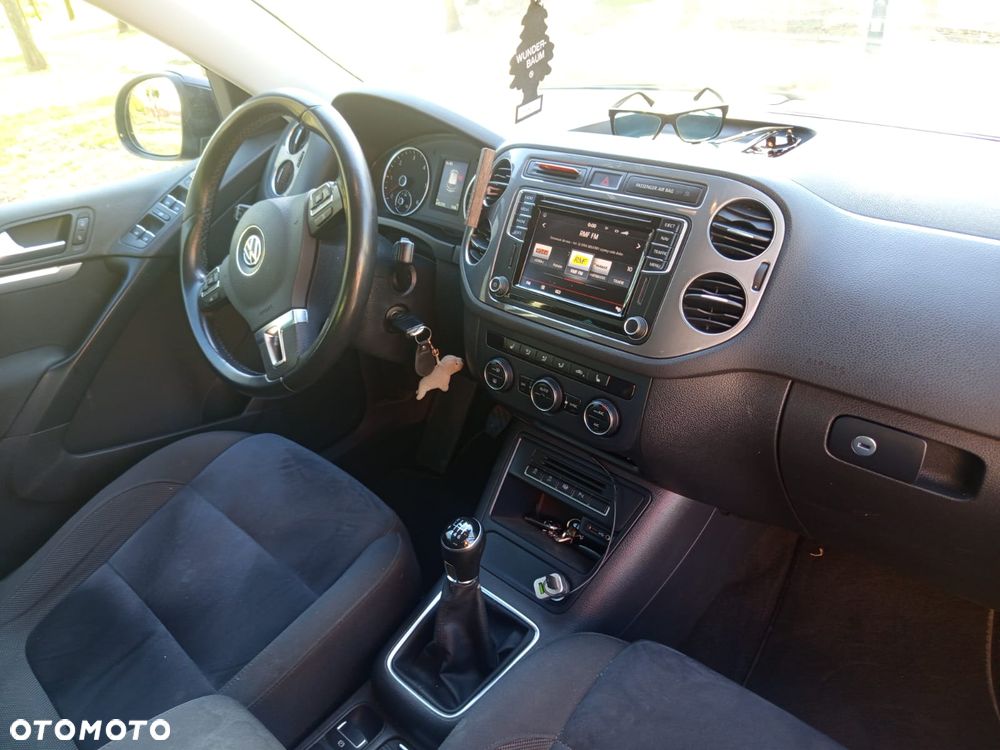 Volkswagen Tiguan - 12