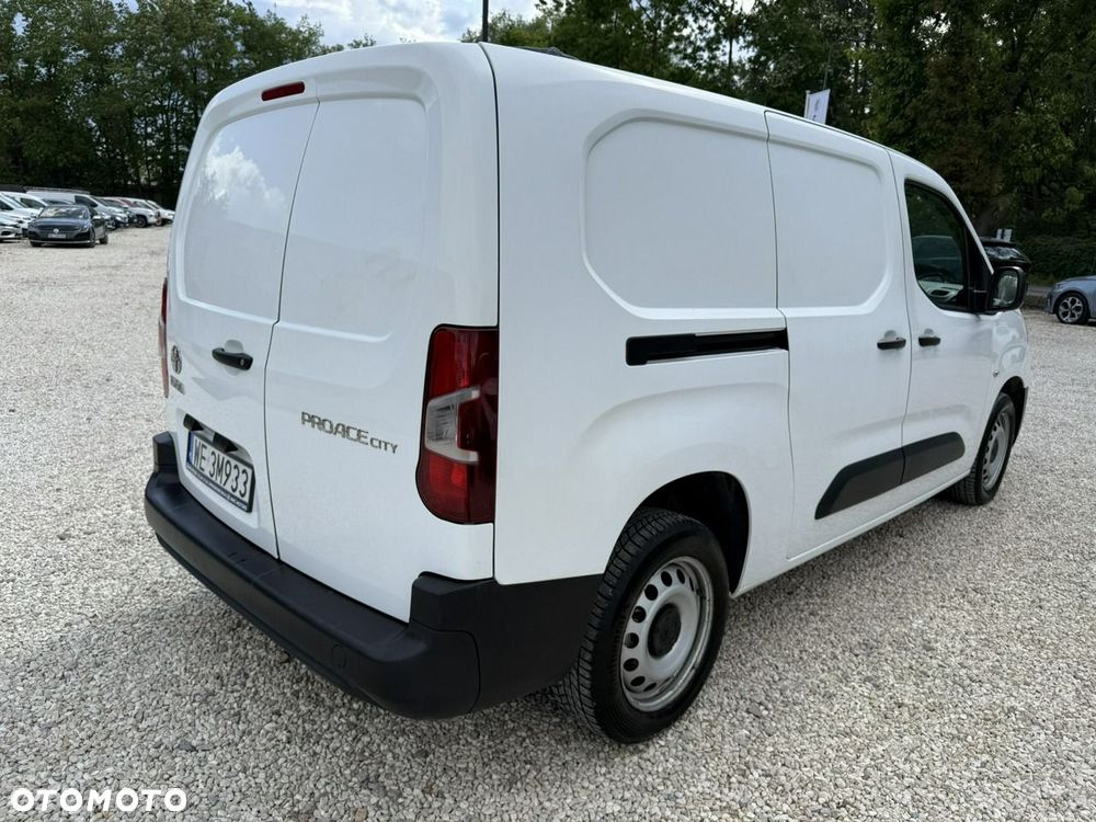 Toyota Proace City - 14