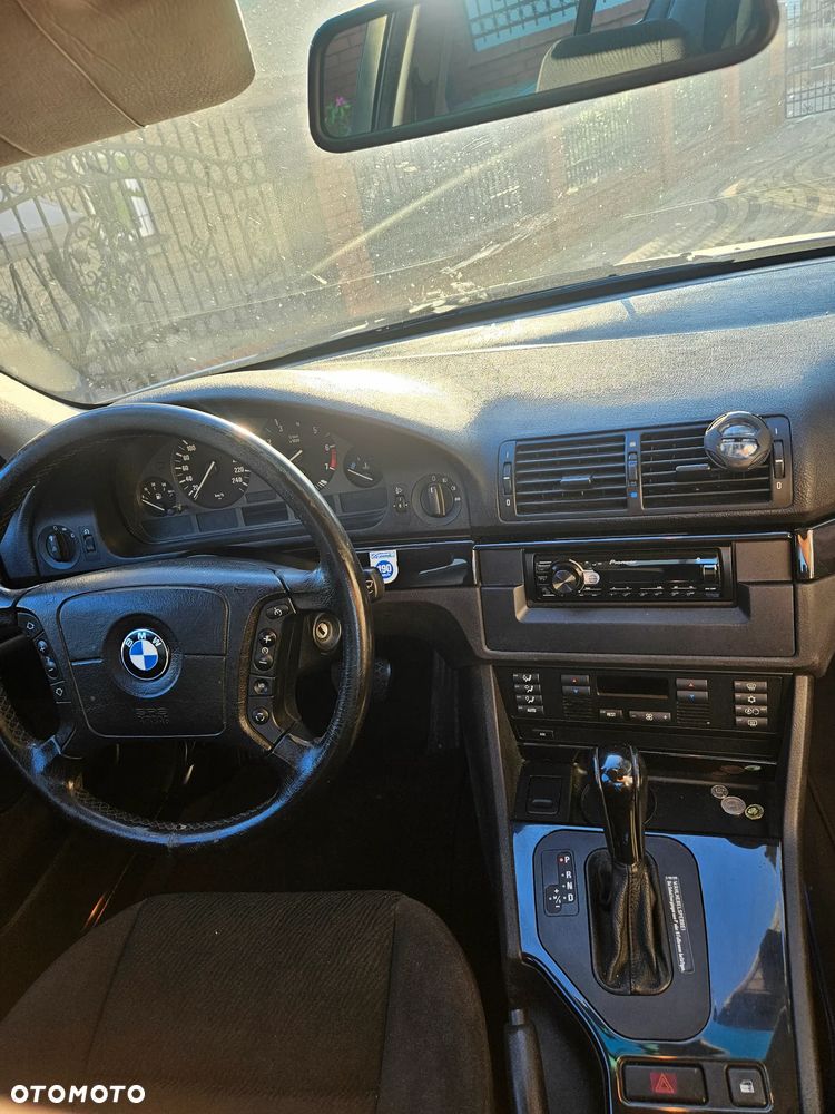 BMW Seria 5 - 23