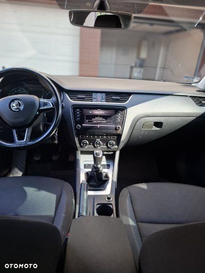 Skoda Octavia 1.4 TSI Ambition - 8