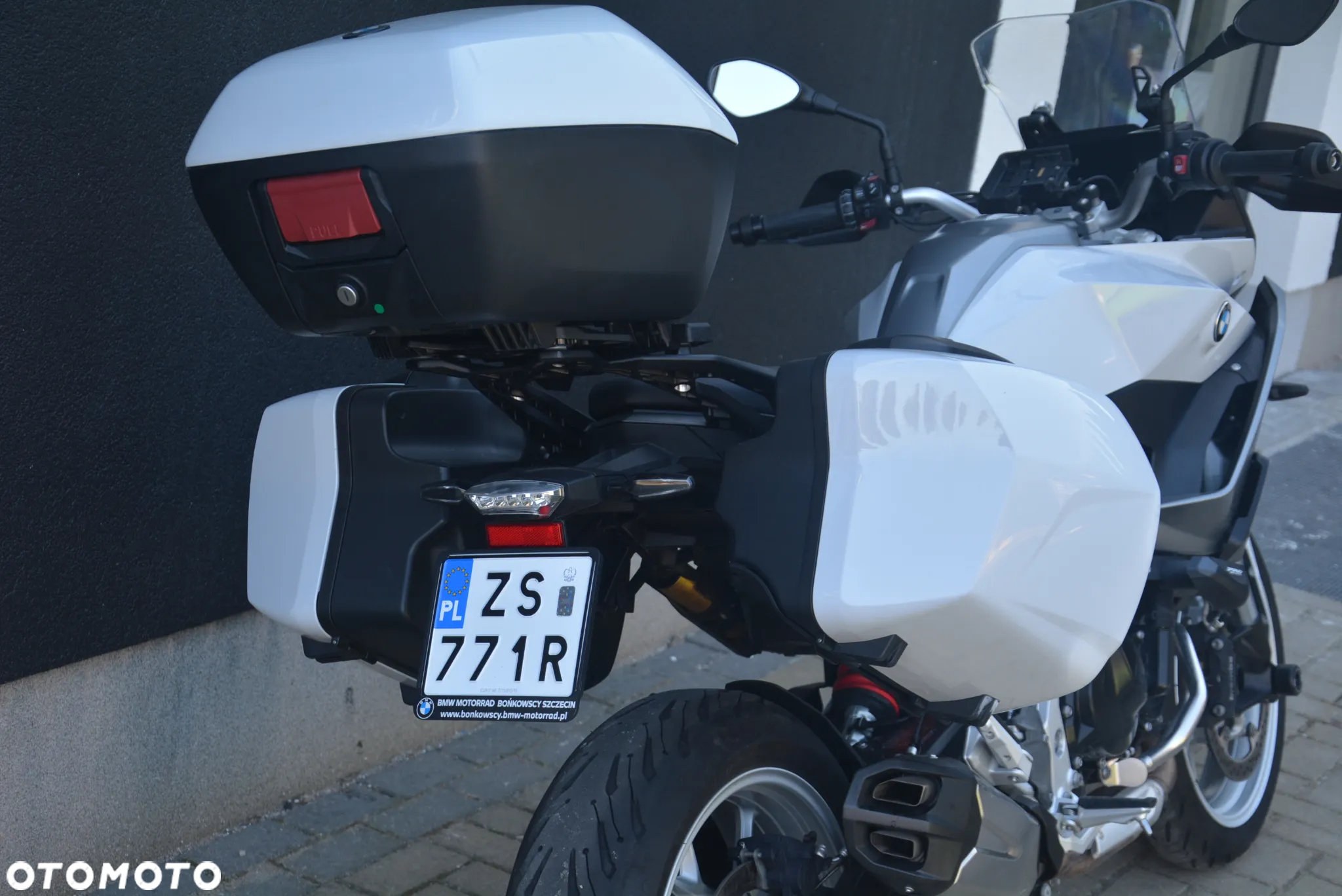 BMW XR - 21