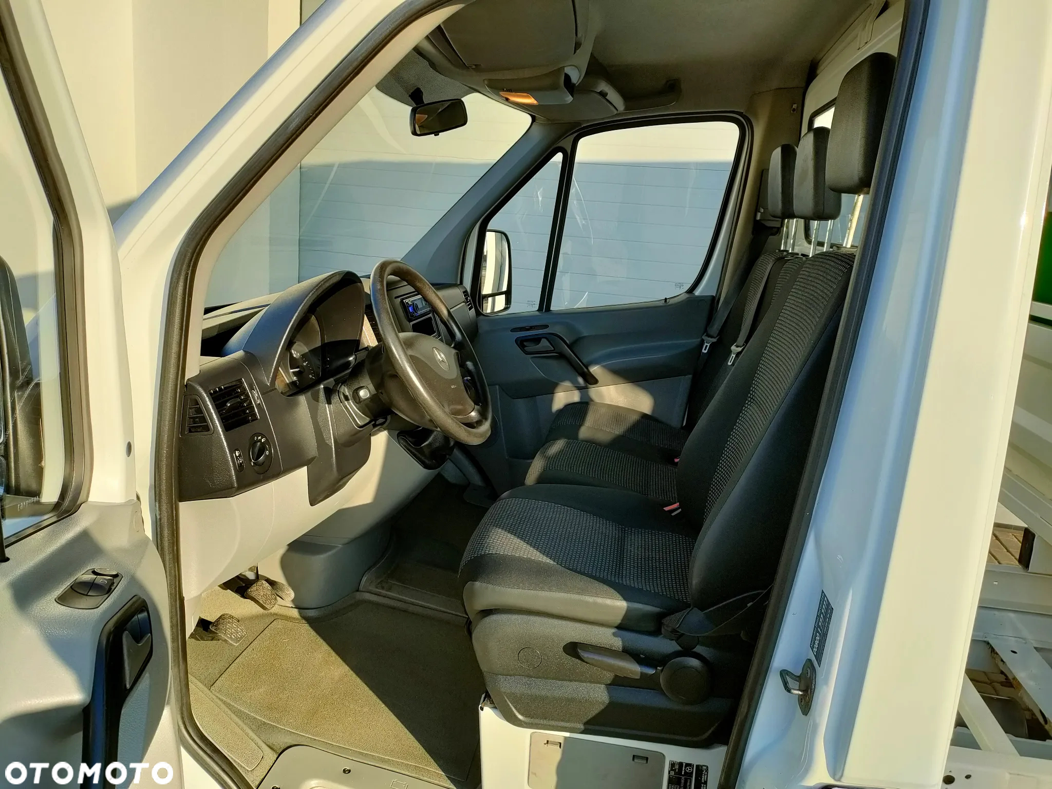 Mercedes-Benz Sprinter - 17