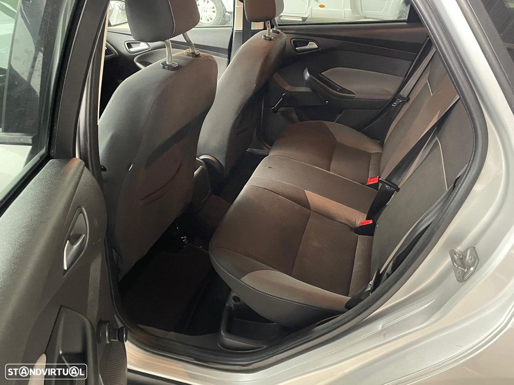 Ford Focus SW 1.6 TDCi ECOnetic 88g S&S Titanium - 18