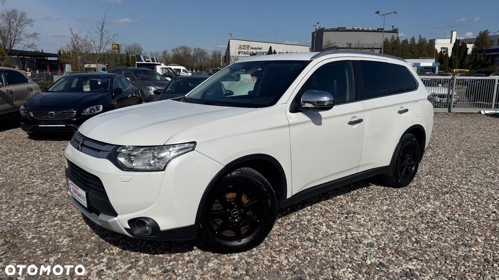 Mitsubishi Outlander 2.0 4WD Invite - 5