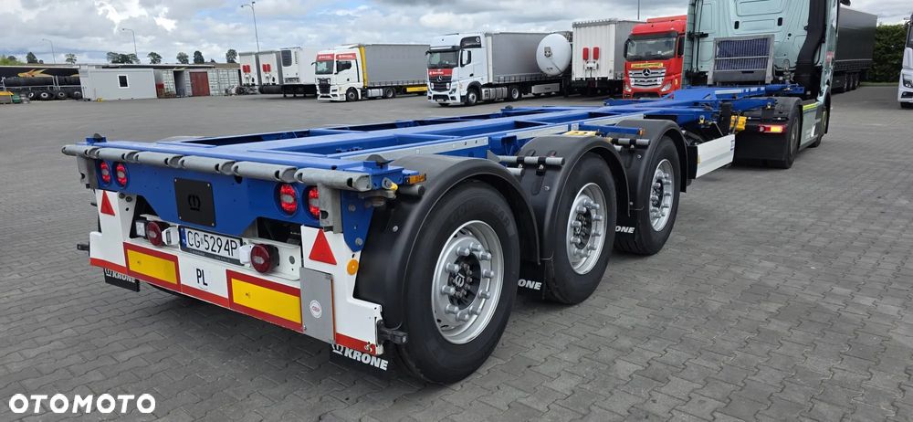 Krone SD dla kontenerów morskich 20, 40 i 45 stóp z agregatem - 6