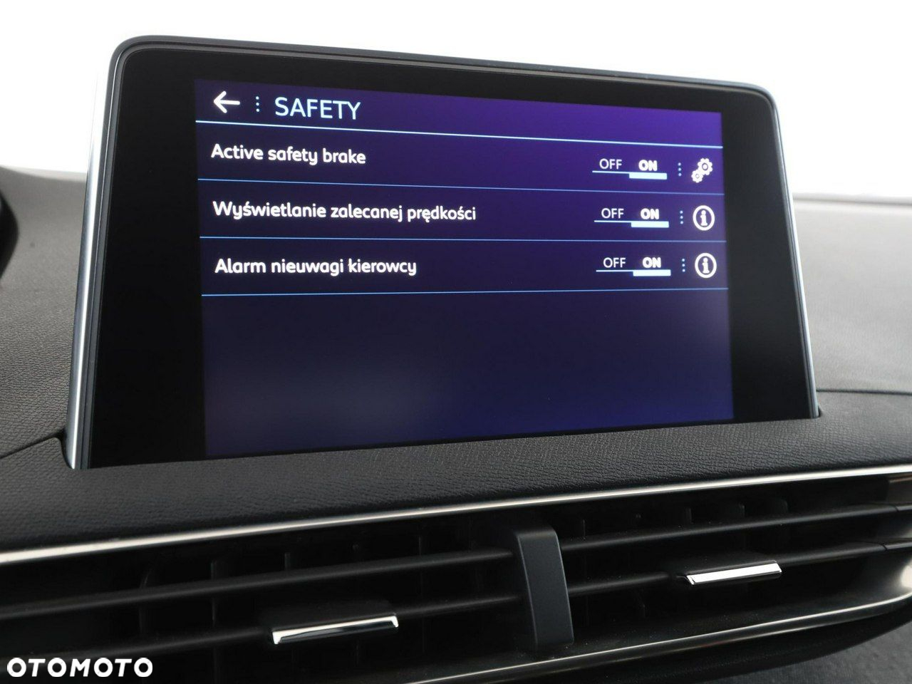 Peugeot 3008 1.2 PureTech Allure - 28