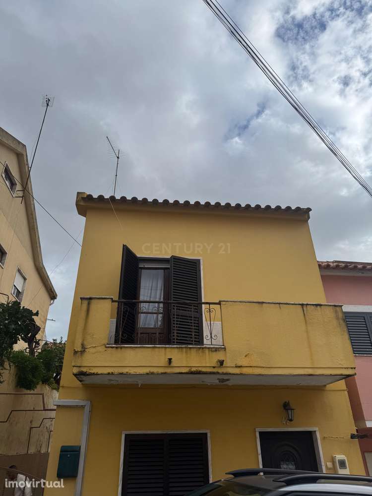 Oportunidade unica...  três assoalhadas e sótão! - Grande imagem: 3/35