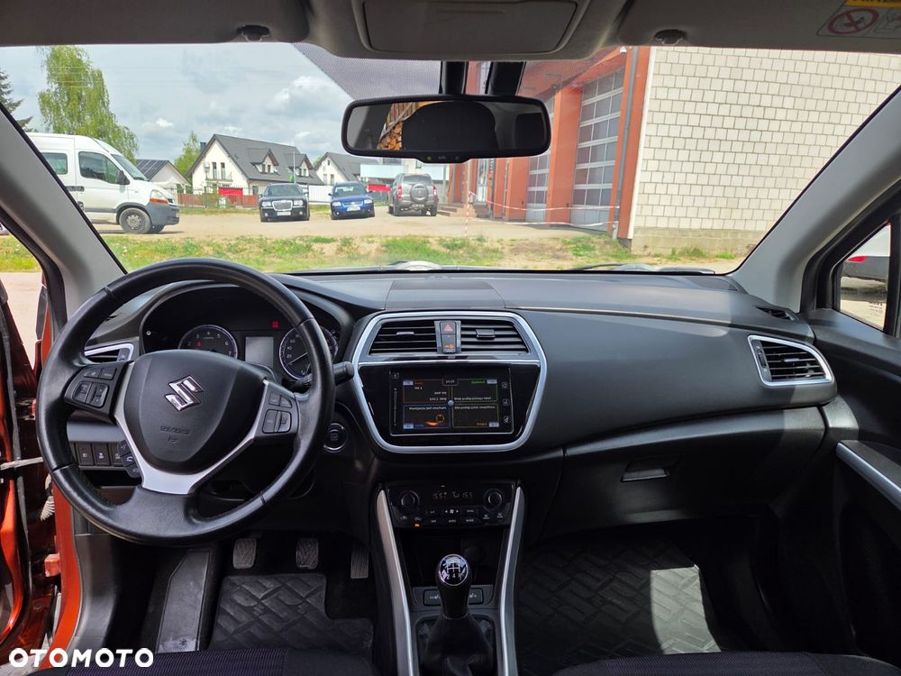 Suzuki SX4 S-Cross - 24