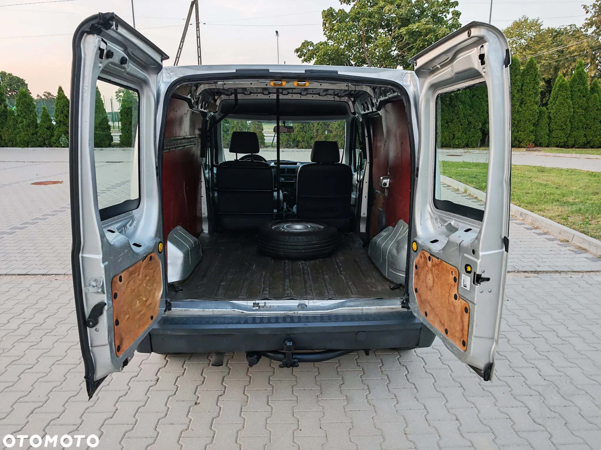 Ford Transit Connect 220 SWB Van - 11