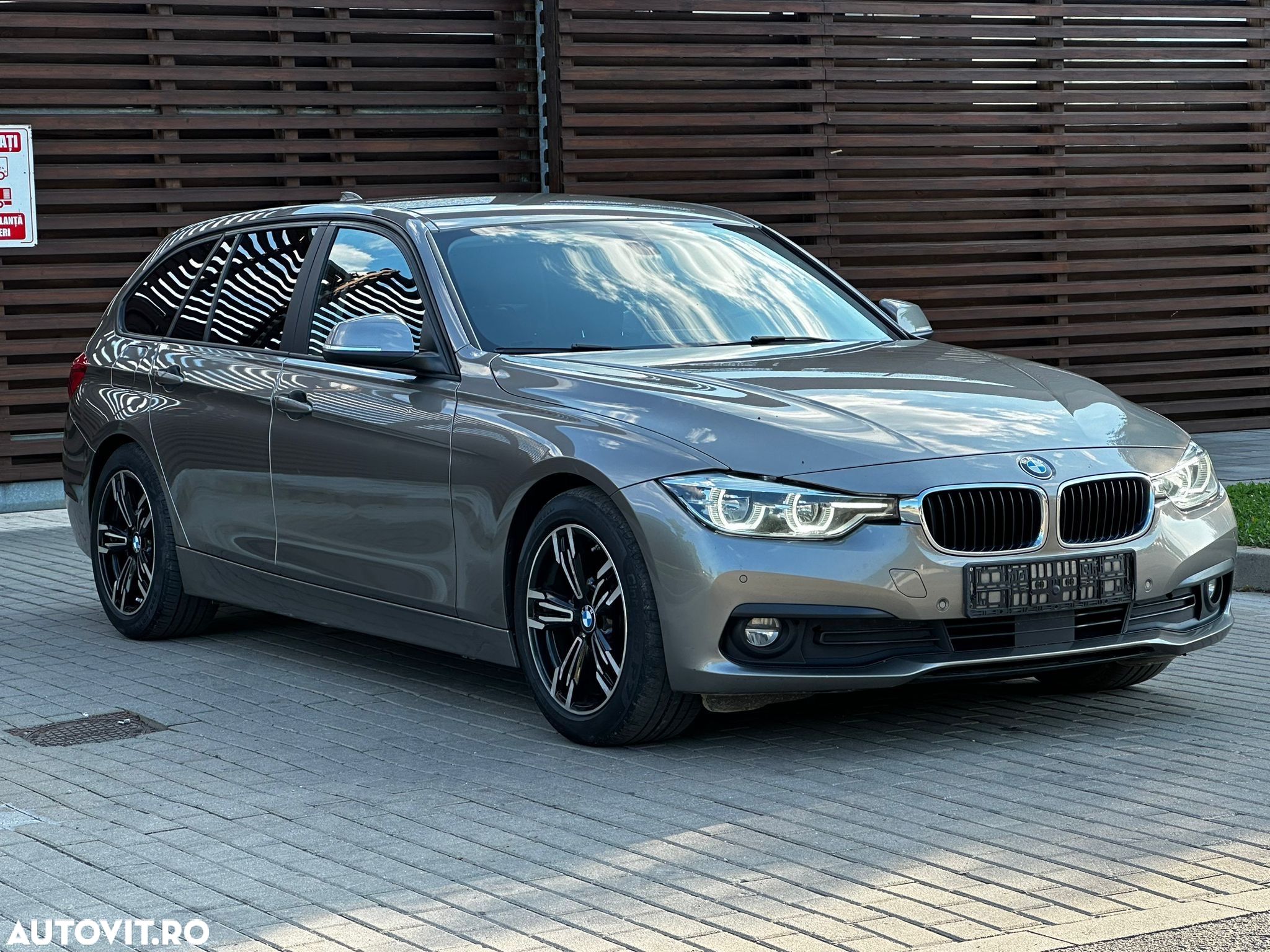 BMW Seria 3 320d Efficient Dynamic Edition Aut. - 1