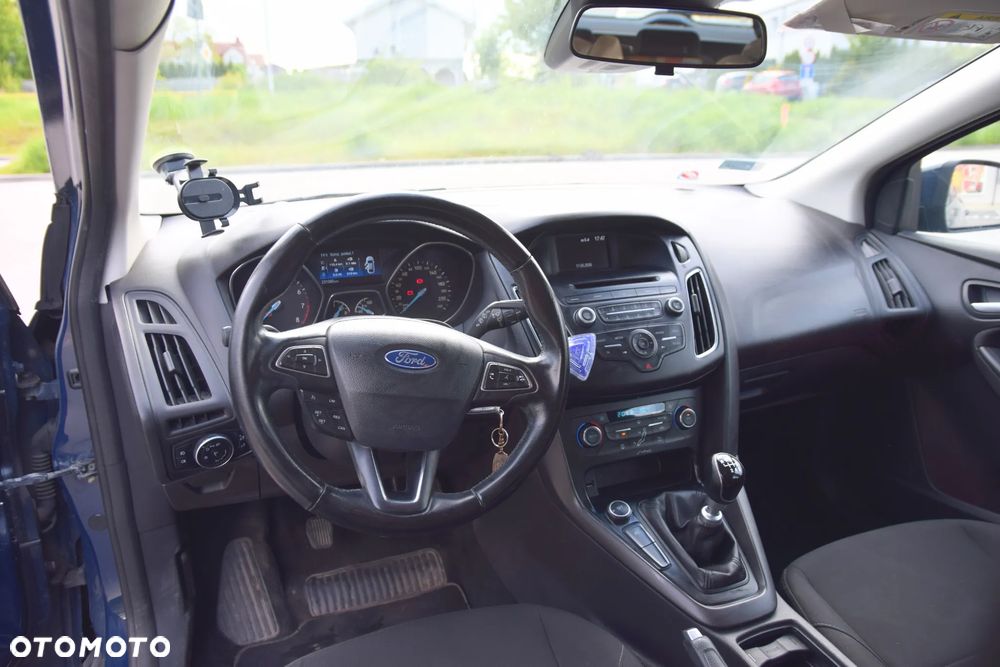 Ford Focus 1.5 EcoBoost Trend ASS - 25