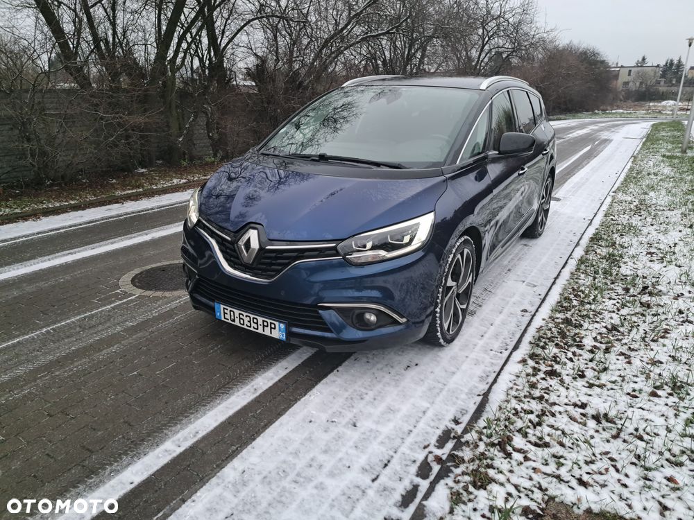 Renault Grand Scenic - 1