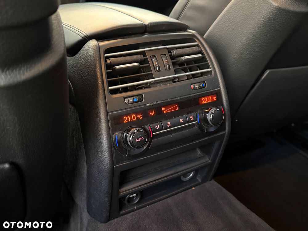 BMW Seria 7 - 31