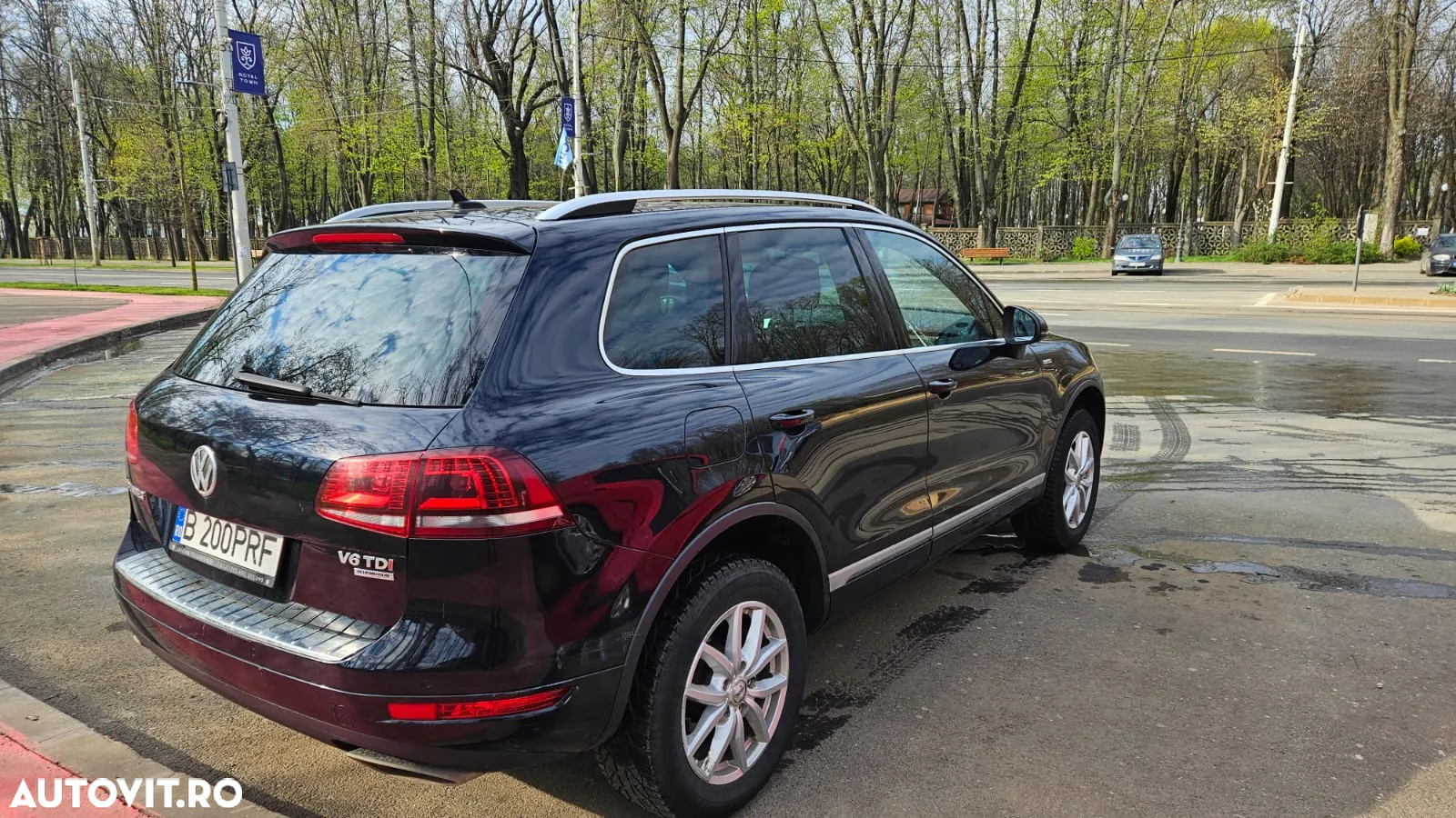 Volkswagen Touareg - 2