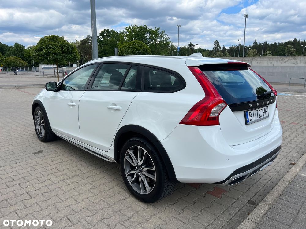 Volvo V60 Cross Country D4 AWD Summum - 29