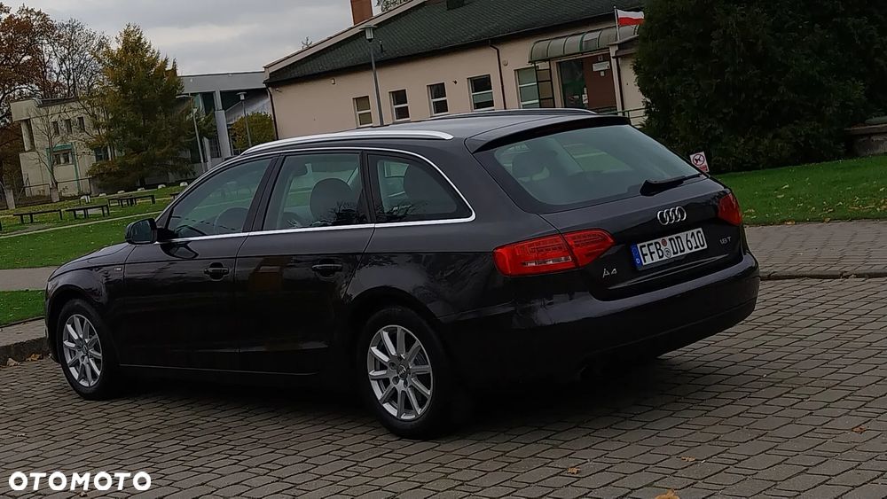 Audi A4 - 4