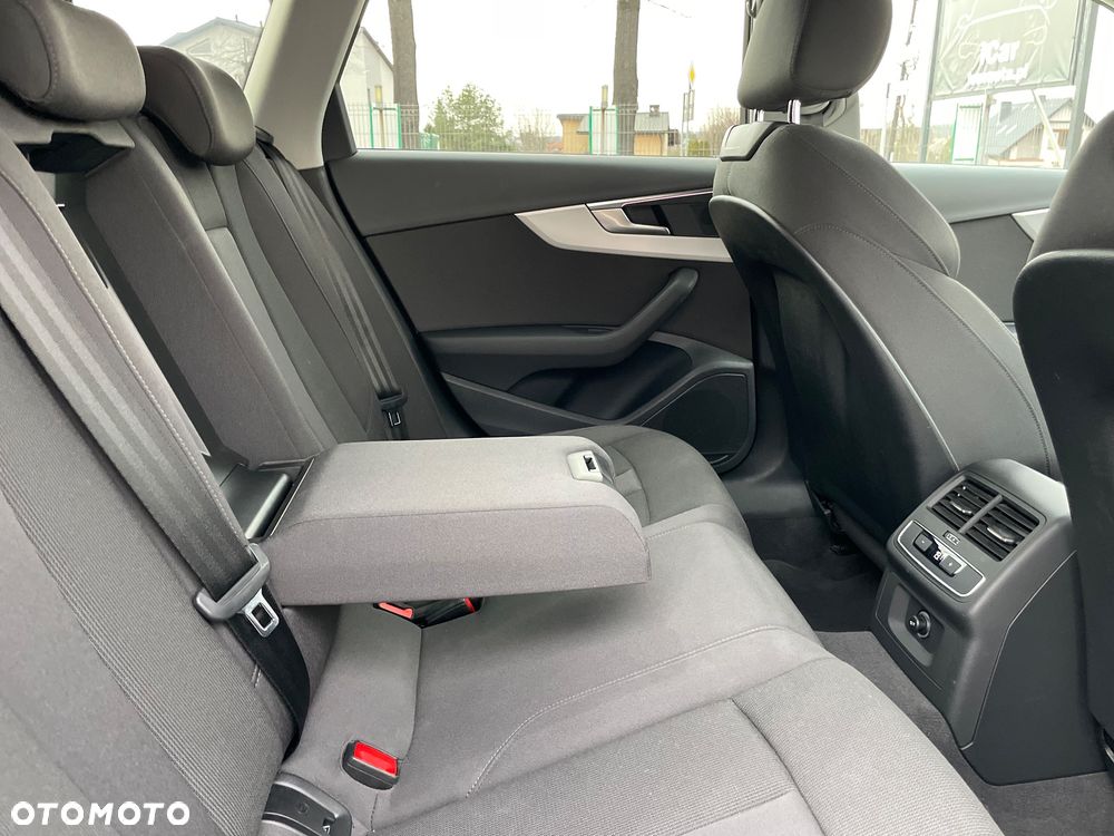 Audi A4 Avant 40 TDI S tronic - 25