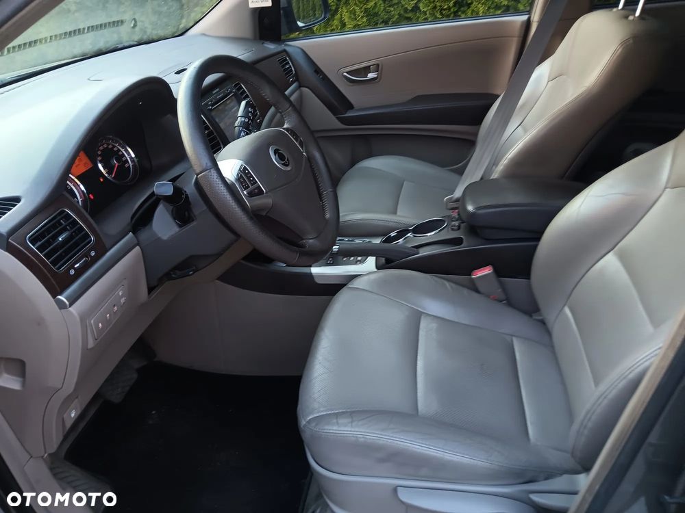 SsangYong/KGM Korando 2.0 E-XDi DPF 4WD Automatik Quartz - 16
