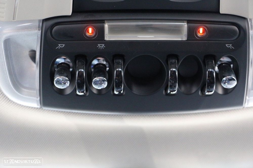 MINI 3 Portas One - 34