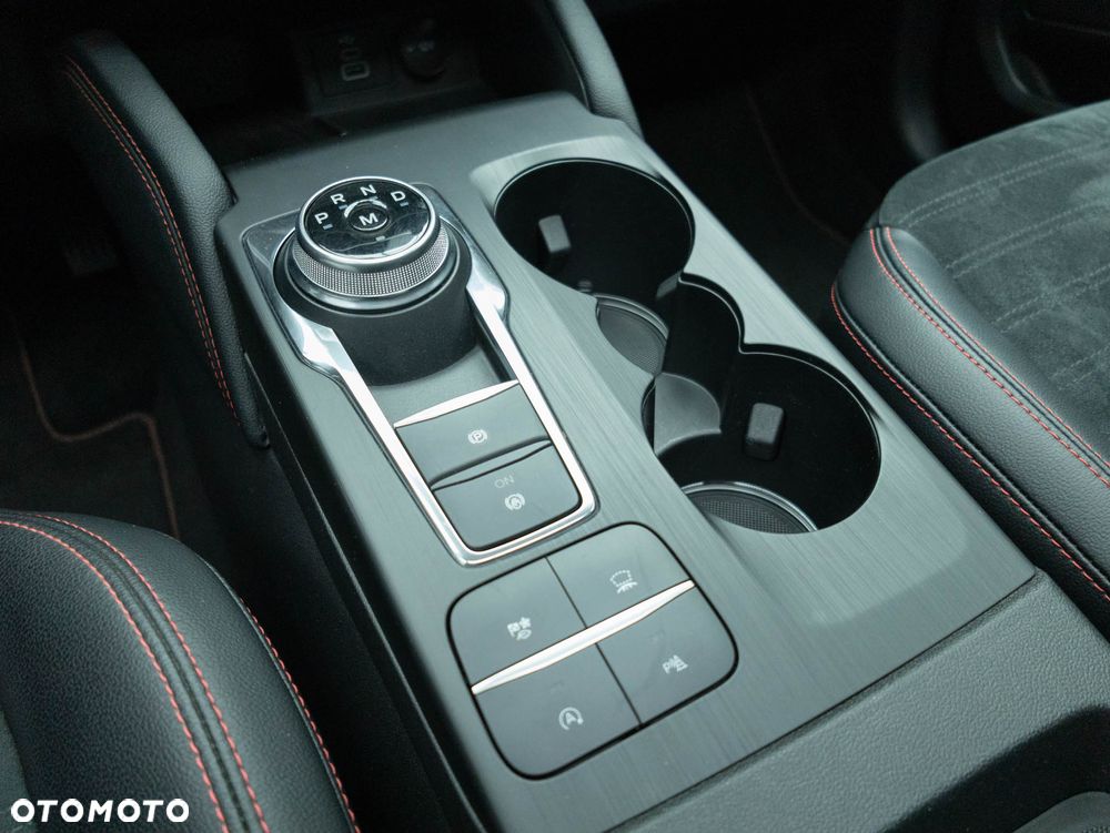 Ford Kuga 2.0 EcoBlue 4x4 ST-LINE X - 32