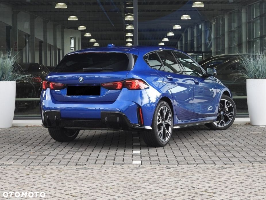 BMW Seria 1 120 mHEV - 6