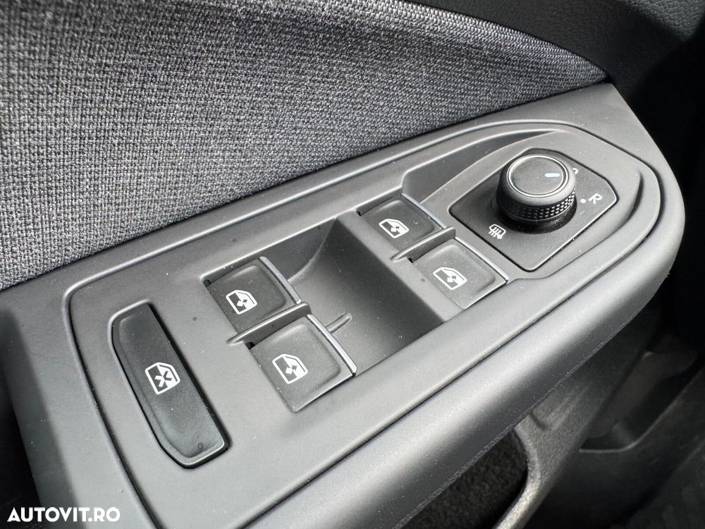 Volkswagen Golf 1.0 eTSI MHEV 110CP DSG Life - 18