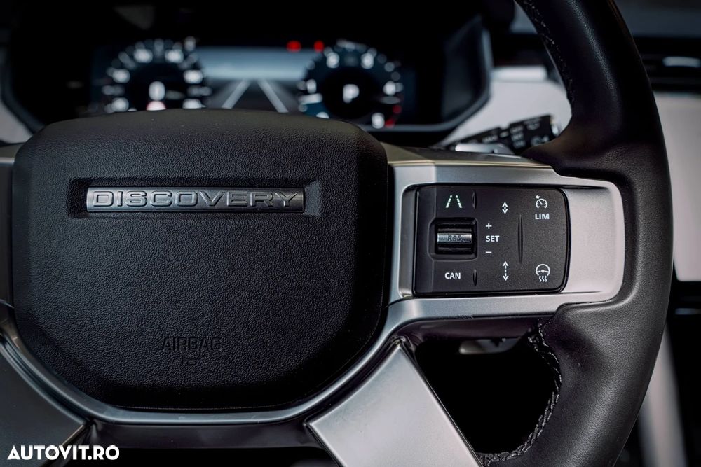 Land Rover Discovery 3.0D 250 MHEV R-Dynamic HSE - 28