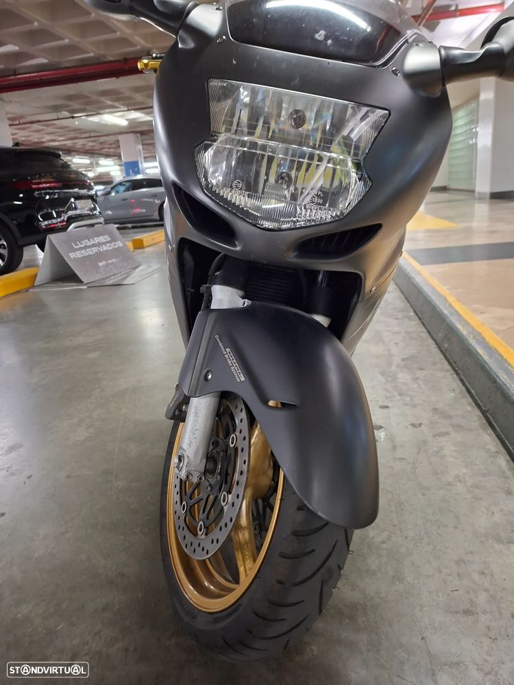 Honda CBR - 4