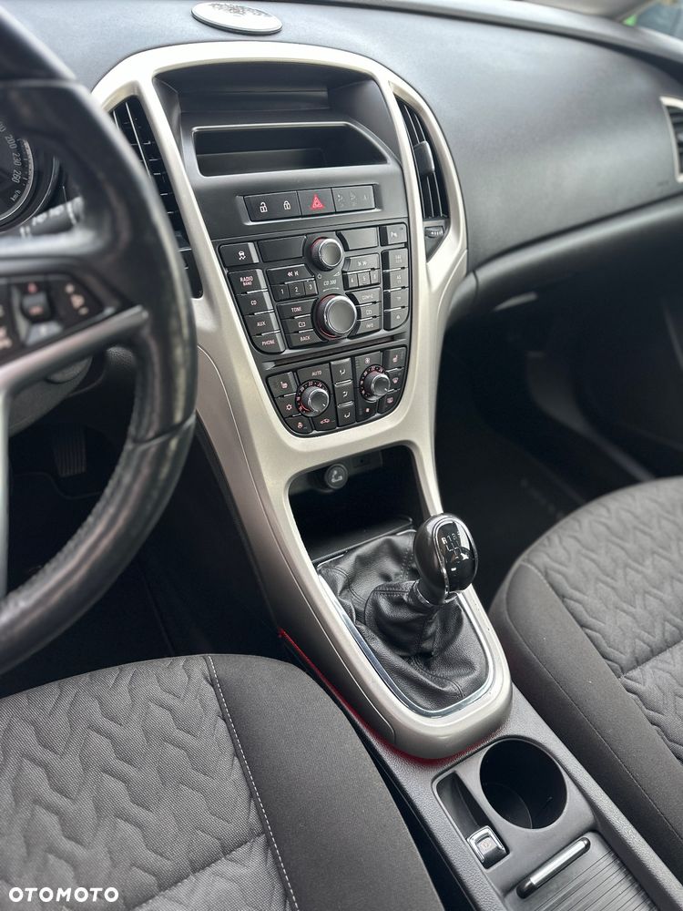 Opel Astra 1.4 Turbo - 15