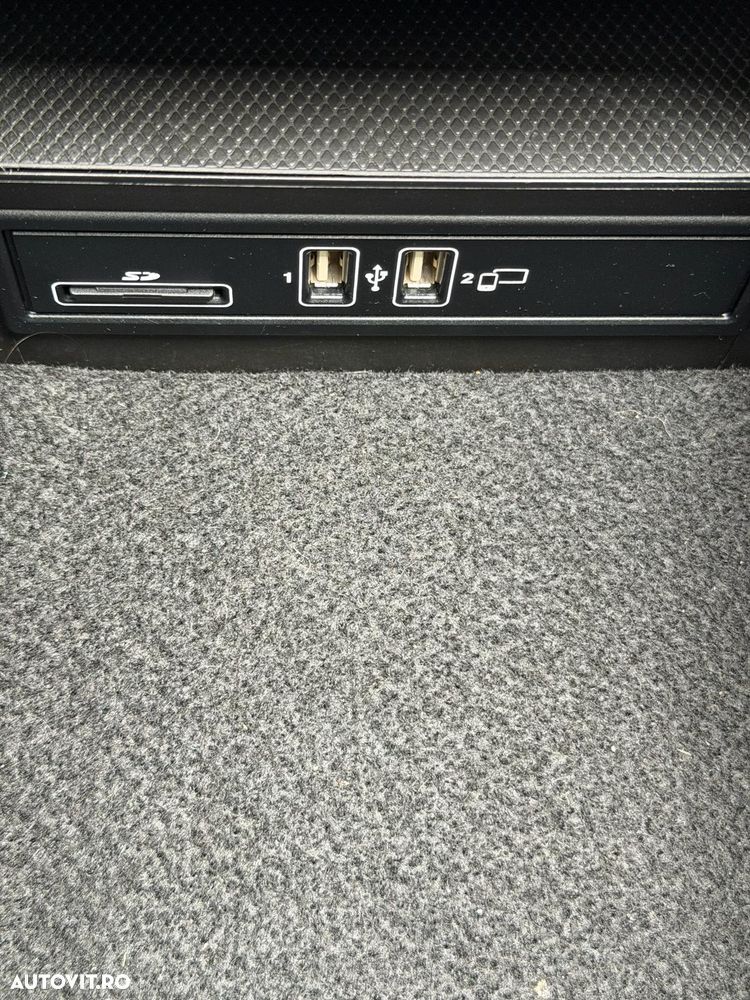 Mercedes-Benz C 300 Coupe 9G-TRONIC - 17