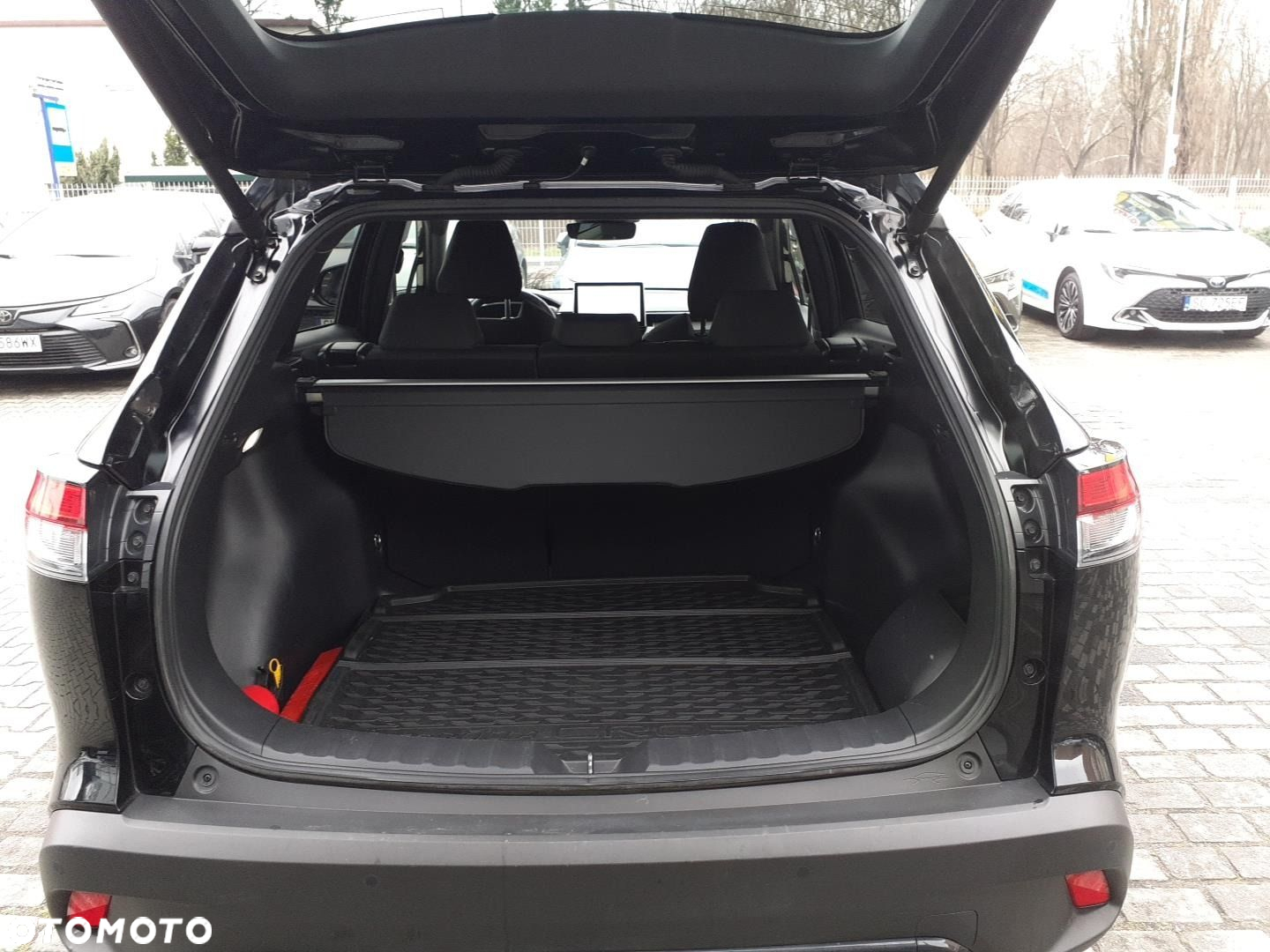 Toyota Corolla Cross - 24