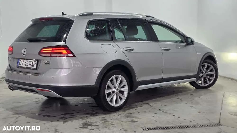Volkswagen Golf Alltrack 2.0 TDI DSG 4Motion - 2
