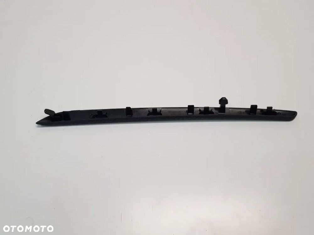 LISTWA BOCZKA DRZWI LEWA KARBON RENAULT MEGANE IV - 3