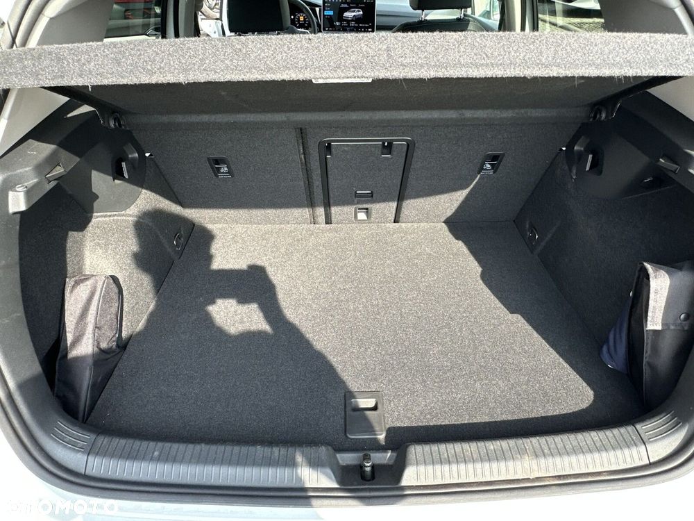 Volkswagen Golf - 18