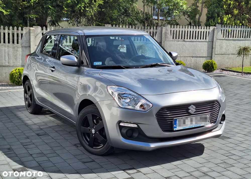 Suzuki Swift 1.2 Premium Plus - 9