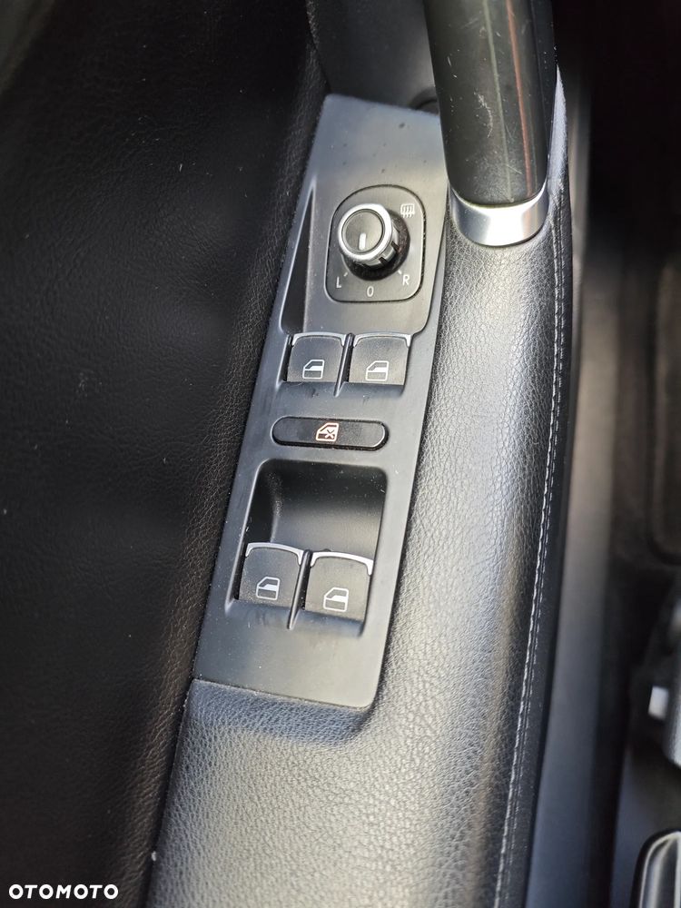 Volkswagen Passat 2.0 TDI Highline DSG - 22