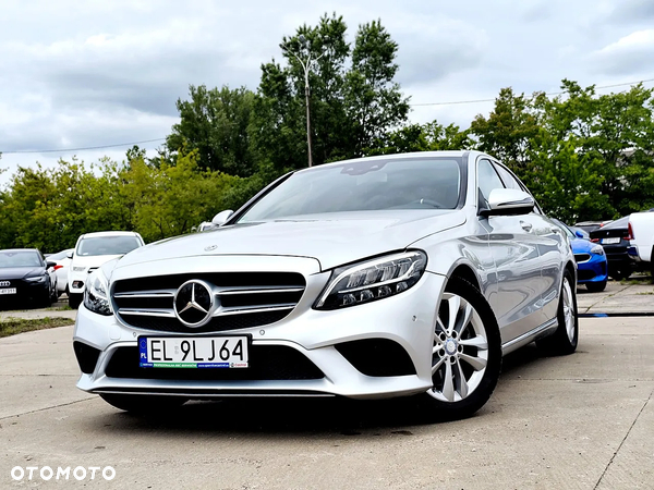 Mercedes-Benz Klasa C 300 T 9G-TRONIC AMG Line