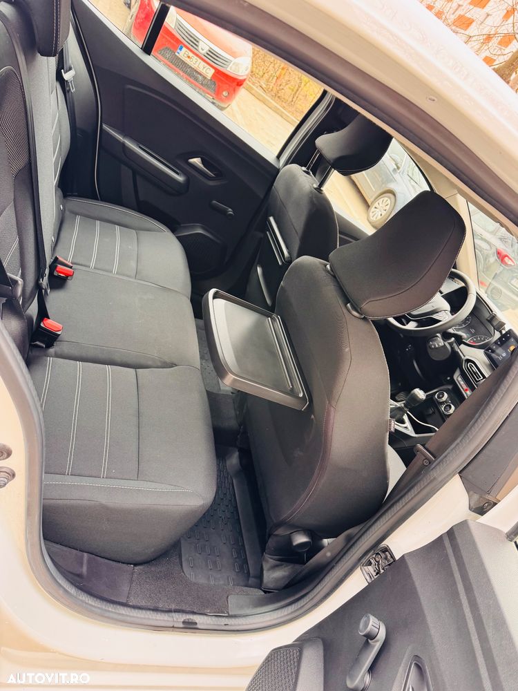 Dacia Logan TCe 90 MT6 Prestige - 16