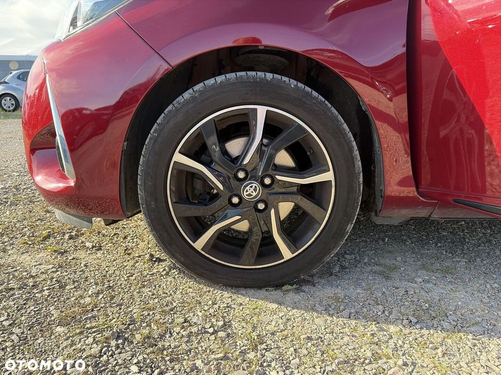 Toyota Yaris - 17