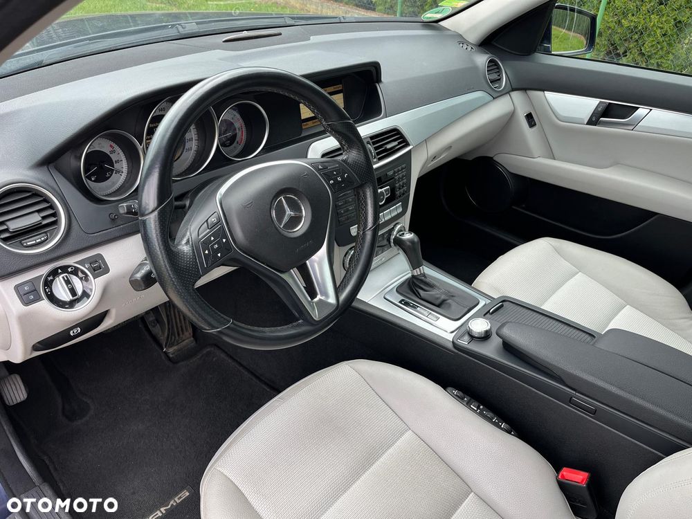 Mercedes-Benz Klasa C 220 CDI DPF Automatik BlueEFFICIENCY Avantgarde - 14