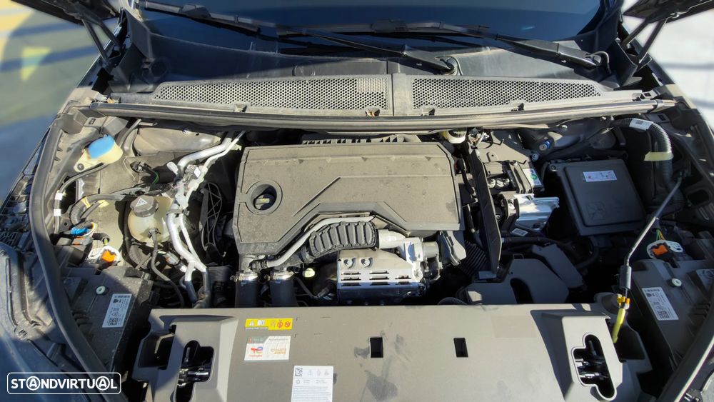 Peugeot 3008 1.2 Hybrid Allure e-DCS6 - 21