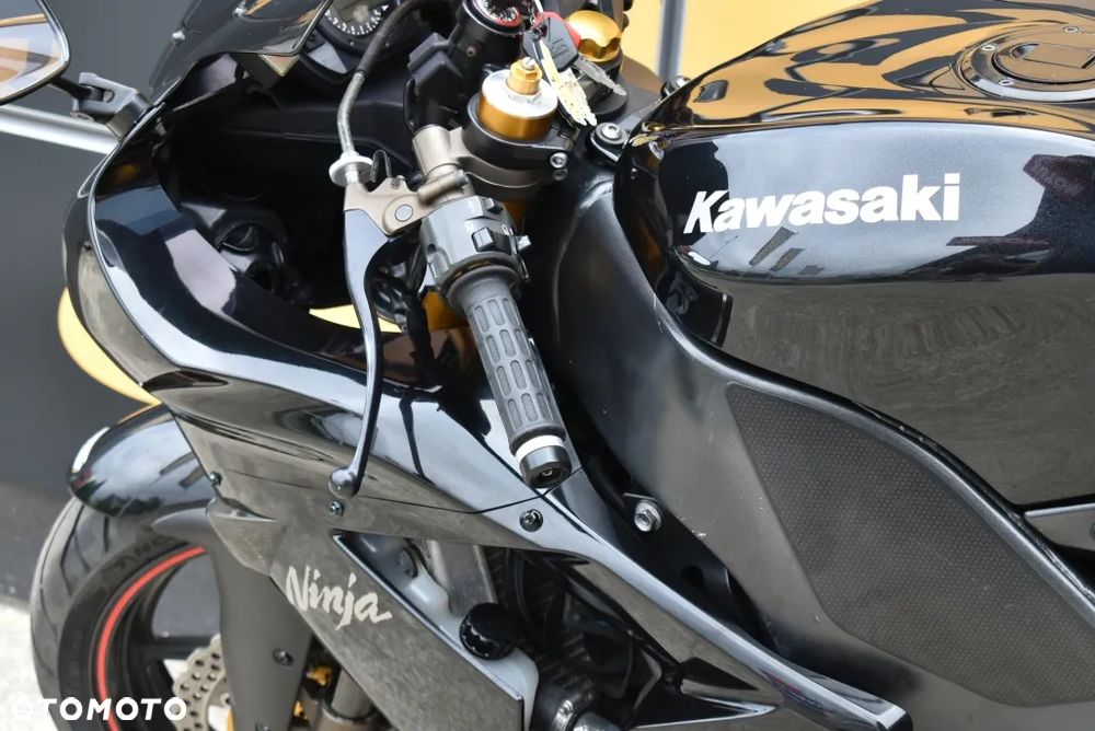 Kawasaki ZX - 19