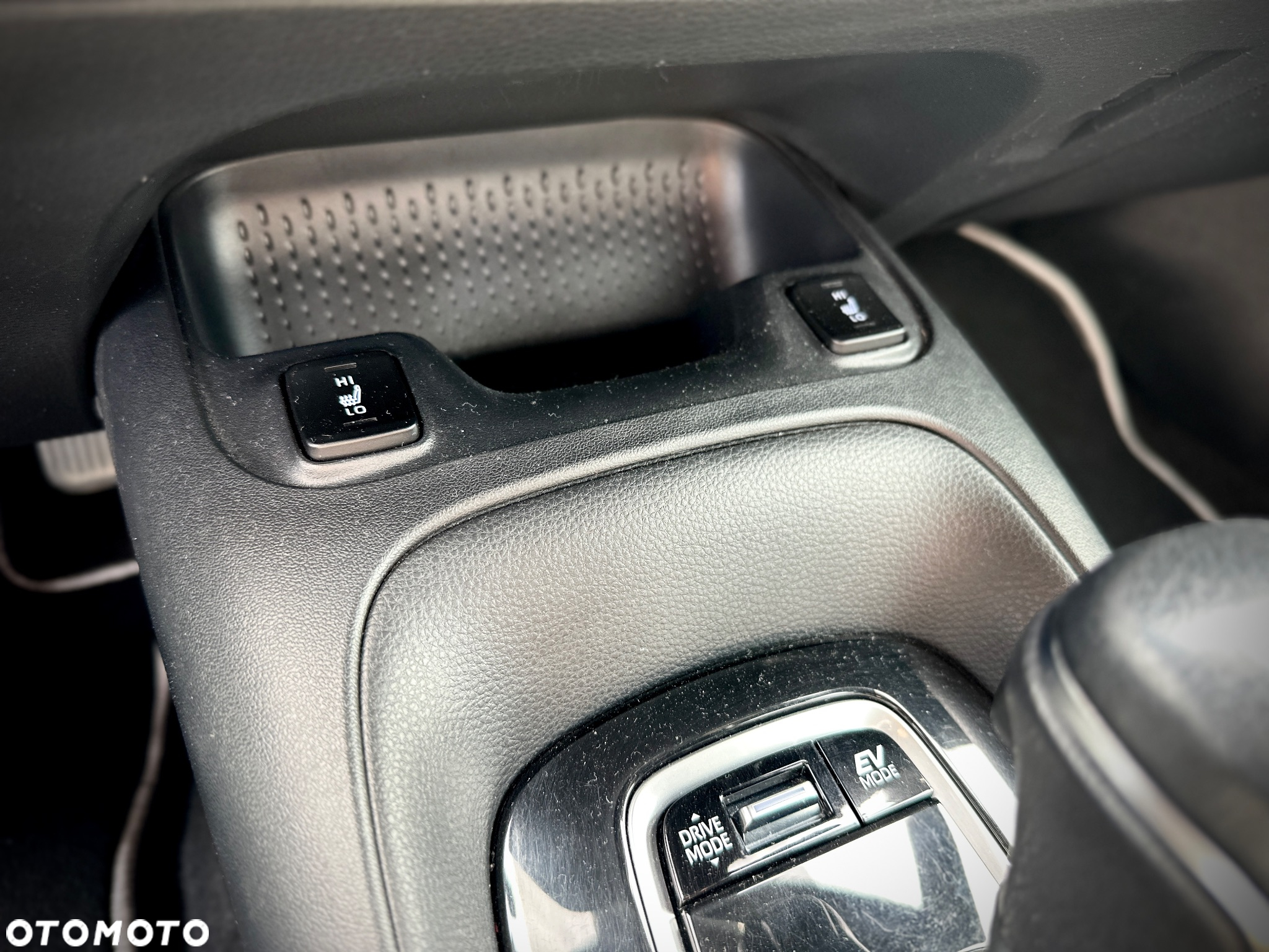 Toyota Corolla 1.8 Hybrid Comfort - 26