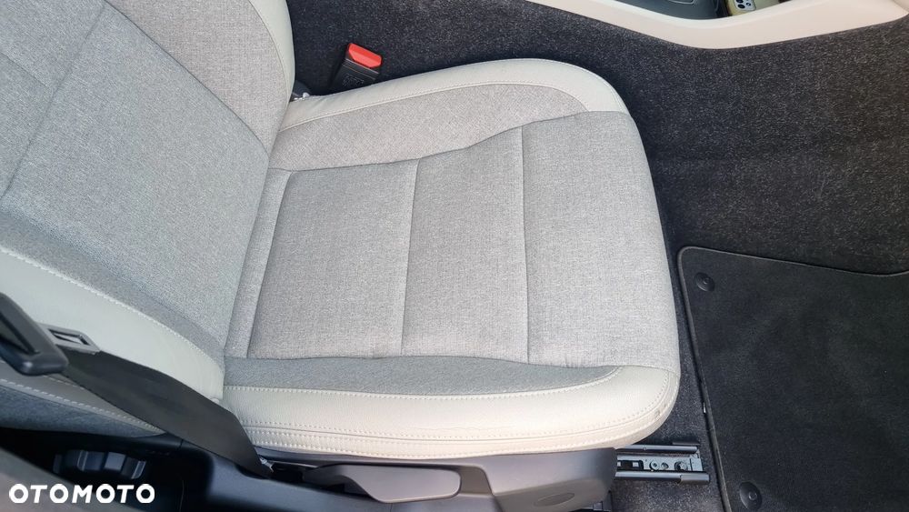 Volvo XC 40 T3 Momentum - 30