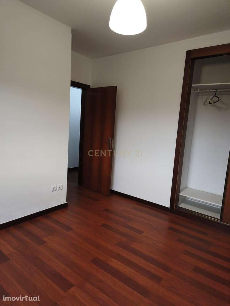 T2 em Valongo/Porto com 102 m2  de 2001 com Lareira, lugar de garagem - Grande imagem: 5/16